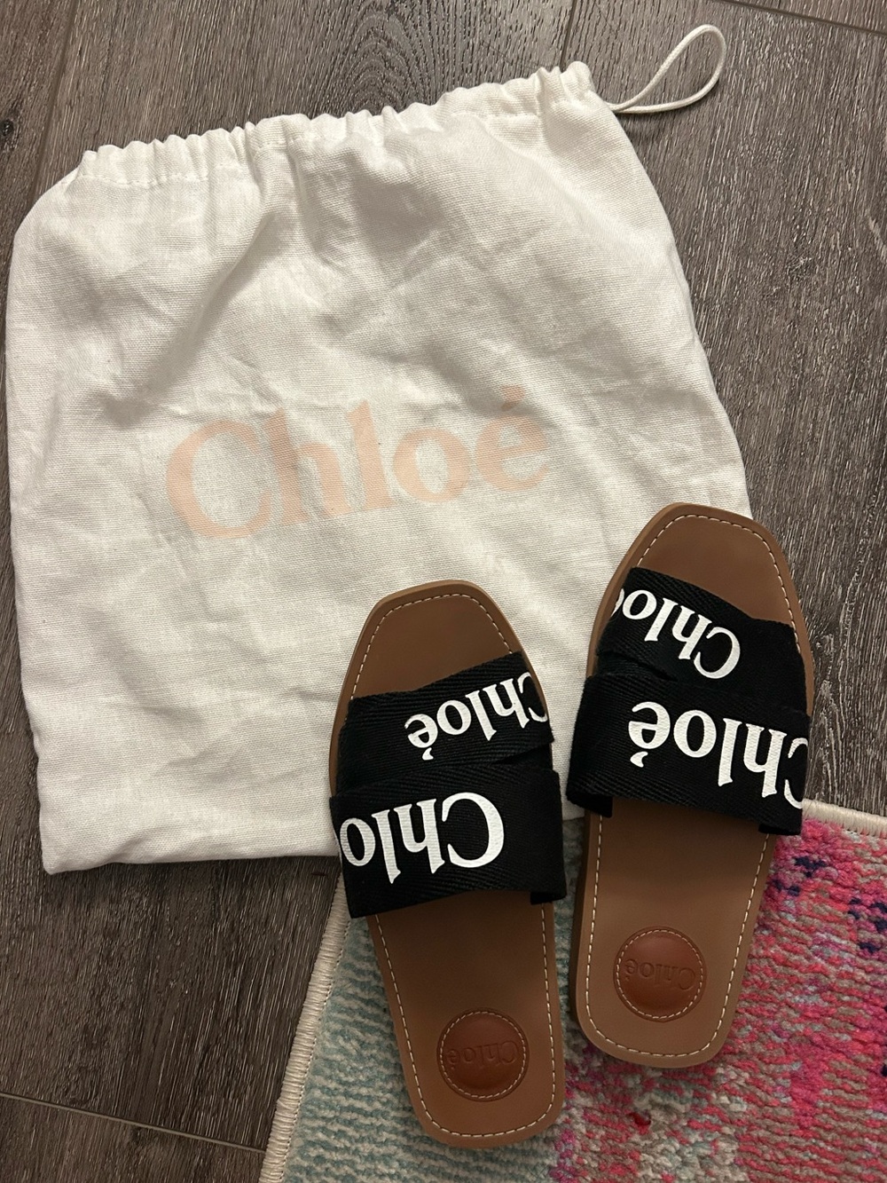 Chloé Woody Black & Tan Slide Sandals
